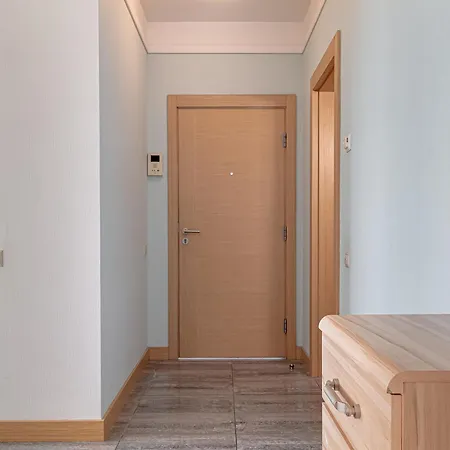 Panorama 25th Floor Spacious Free Parking Riga