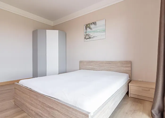 Panorama 25th Floor Spacious Free Parking