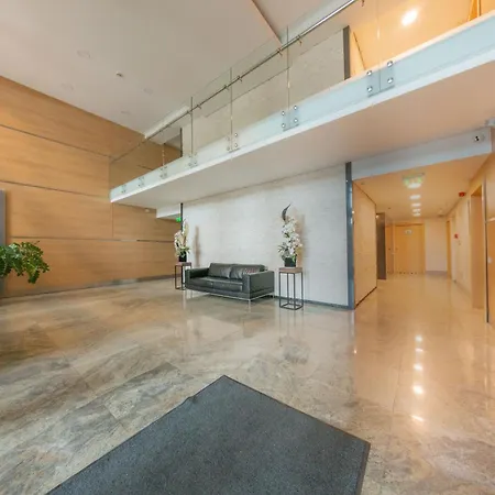 Panorama 25th Floor Spacious Free Parking