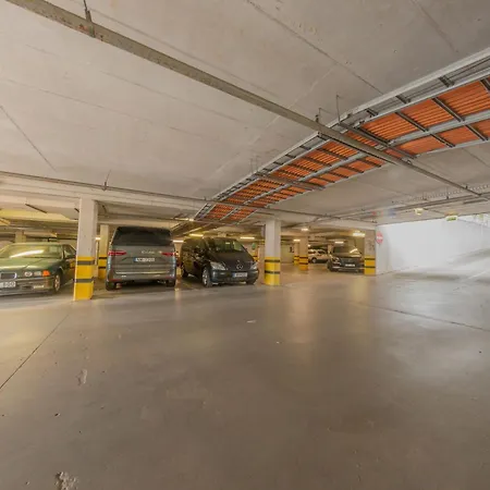 Panorama 25th Floor Spacious Free Parking Apartman Riga