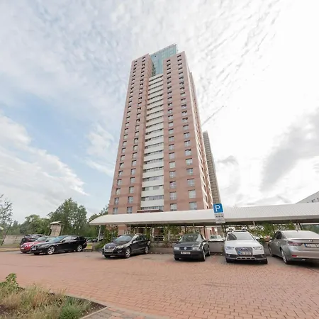 Panorama 25th Floor Spacious Free Parking Apartman